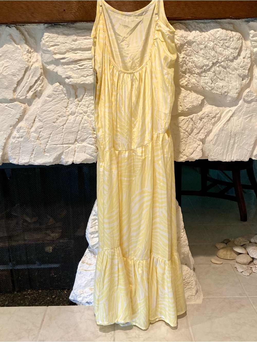 Sleeveless Yellow Maxi Dress - Picture 2 of 10